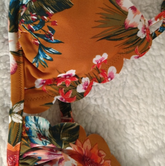 Vanilla Beach Bikini top - Picture 2 of 8